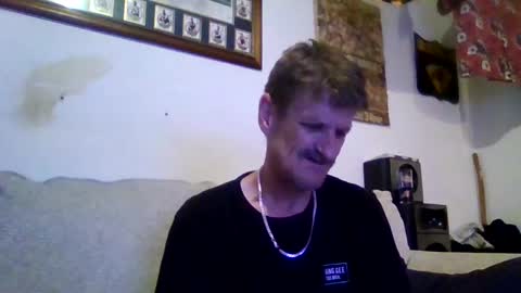 Snapshot of niceozziecockxxx chatting on September 2025 06:13:02 PM Sexiishaine online show from September 2025 06:13:02 PM