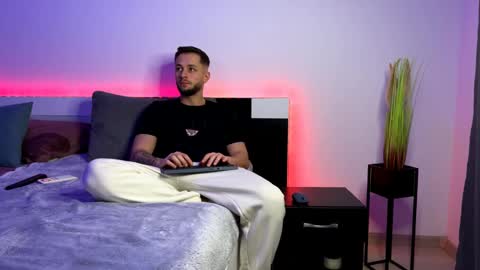 Nicholassx online show from March 2025 09:03:01 PM