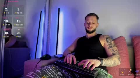 Nicholassx online show from December 2025 04:26:01 PM