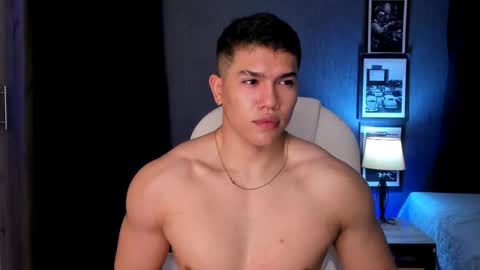nick fenix online show from September 2025 04:56:02 AM