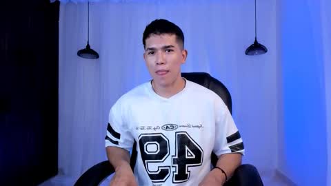 nick fenix online show from April 2026 02:29:02 AM