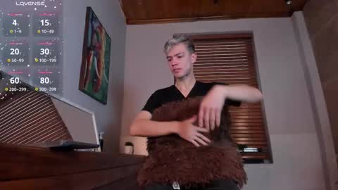 Nick  online show from November 2025 12:28:02 PM