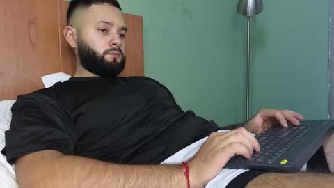 Nicolas              online show from February 2026 10:04:01 PM