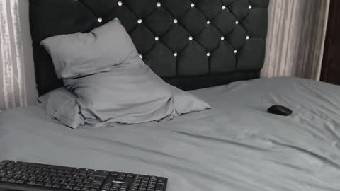 nickk_parkerr online show from February 2025 09:00:02 AM