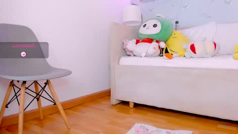 Nicolas online show from February 2025 06:44:01 PM