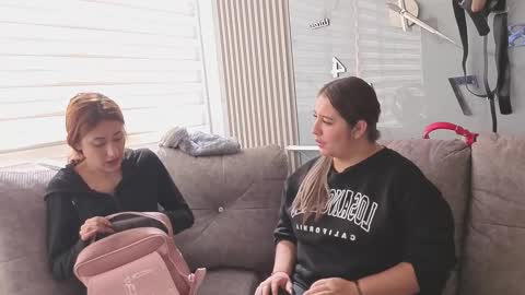 nicky_as online show from November 2025 02:17:01 PM