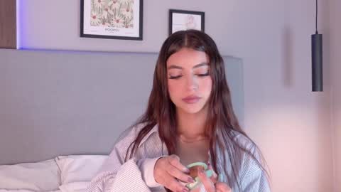 Snapshot of nicky_belmonth chatting on February 2025 02:21:02 PM nicky_belmonth online show from February 2025 02:21:02 PM