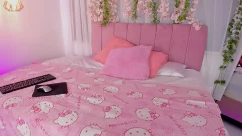 nicky_bonny18 online show from February 2026 11:59:01 AM