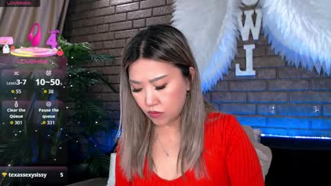 Snapshot of nicky_owl chatting on May 2026 12:33:01 PM Today is my 41st birthday And in 2 hours Im waiting for you on the stream Stock up on tokens and a good mood Nicky online show from May 2026 12:33:01 PM