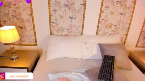 Nicky  online show from December 2025 02:19:02 AM