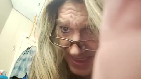 Nicky online show from January 2025 10:06:02 AM