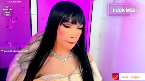 Snapshot of nickynoa chatting on February 2026 03:49:02 AM Nicky online show from February 2026 03:49:02 AM