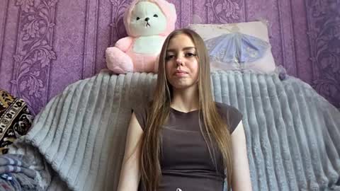 Emily online show from May 2026 06:19:01 AM