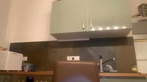 Snapshot of nico181969 chatting on February 2025 09:58:01 PM Nico online show from February 2025 09:58:01 PM