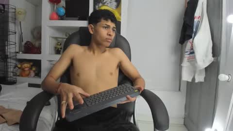 Snapshot of nico_viper_ chatting on March 2026 07:28:01 PM NICO online show from March 2026 07:28:01 PM