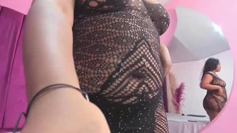 Snapshot of nicohillx chatting on December 2025 09:42:02 PM nicohillx online show from December 2025 09:42:02 PM