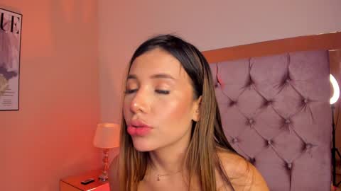 Nicol  online show from January 2025 12:43:02 AM