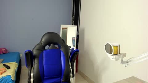 Nicol sanchez online show from March 2025 10:13:02 AM