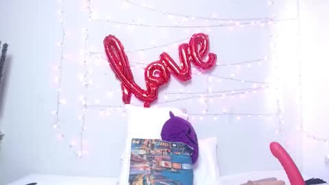 Nicol online show from February 2025 07:26:01 PM