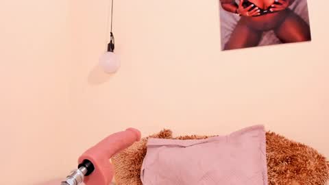 Snapshot of nicol_villa_ chatting on January 2025 07:00:02 PM Nicol Villa online show from January 2025 07:00:02 PM