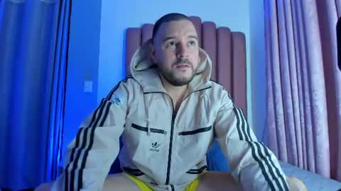 nicola_d_angelo online show from July 2026 08:33:02 PM