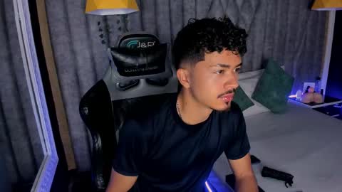 Snapshot of nicolaikarav chatting on February 2026 12:02:01 PM Nicolai online show from February 2026 12:02:01 PM