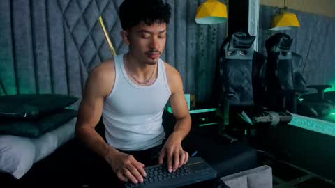 Snapshot of nicolaikarav chatting on February 2026 12:14:01 PM Nicolai online show from February 2026 12:14:01 PM