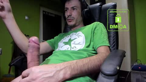 Snapshot of nicolasguy chatting on February 2025 04:59:01 AM L. Nicolas online show from February 2025 04:59:01 AM