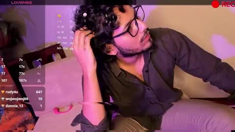 nicolasrodrii online show from December 2024 02:23:02 AM