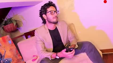 nicolasrodrii online show from December 2024 10:36:02 PM