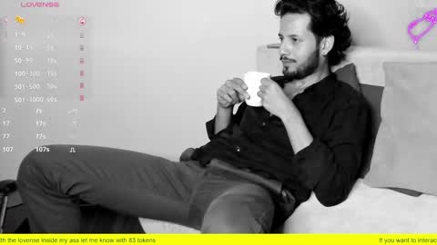 nicolasrodrii online show from February 2025 02:28:02 AM