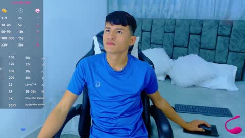 nicolastorres__ online show from October 2025 06:03:02 AM