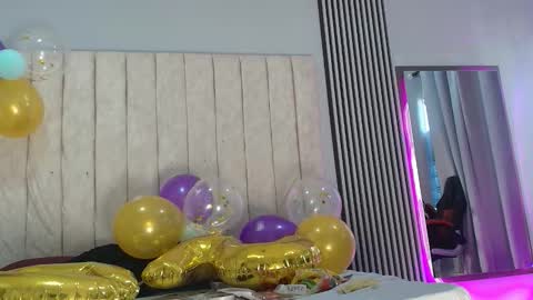nicole_and_thiago online show from September 2025 08:56:01 PM