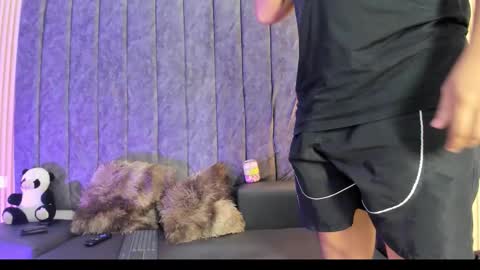 nicole_and_thiago online show from October 2025 10:39:01 PM