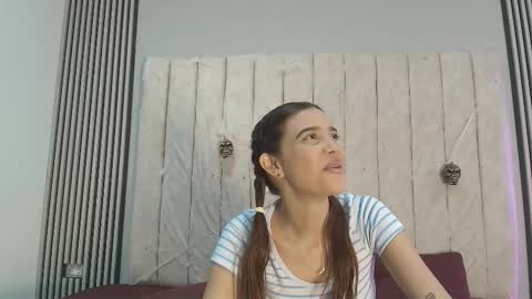 nicole_and_thiago online show from October 2025 09:45:01 PM
