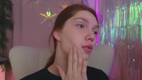 Nicole online show from December 2024 09:20:02 PM