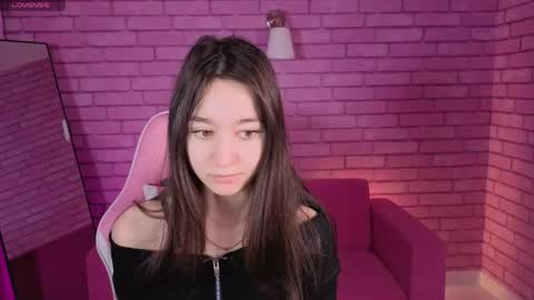 Nicole online show from April 2026 01:11:02 AM