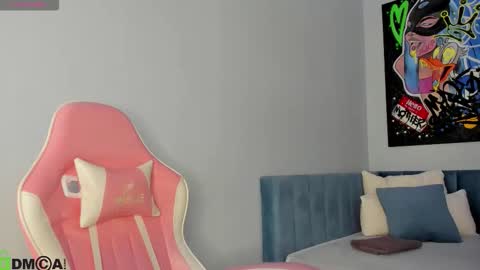 GMT7TueWedThSu 0300am-0900am. Sa 1000am-0400pm online show from December 2025 12:15:02 AM