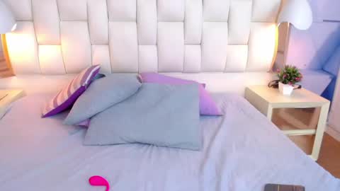 Snapshot of nicole_maritnenz chatting on November 2025 11:09:02 AM Nicole online show from November 2025 11:09:02 AM