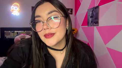 Nicole online show from September 2025 04:14:02 AM