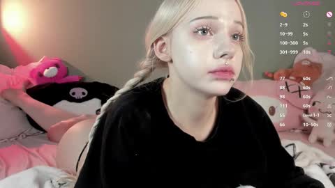 Mary online show from October 2025 01:07:02 AM