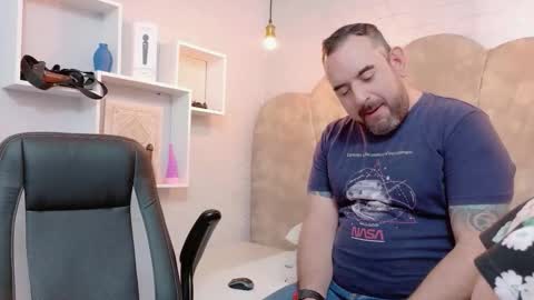 Nicole online show from December 2025 10:56:02 AM