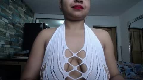 Snapshot of nicoleebon chatting on June 2026 04:38:01 PM Nicole online show from June 2026 04:38:01 PM