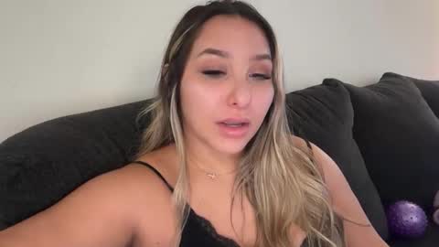 nicolelovesyou444 online show from October 2025 04:08:01 PM