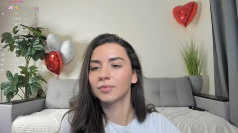 Snapshot of nicoleluuv chatting on March 2025 07:38:01 PM Dua Lipa online show from March 2025 07:38:01 PM