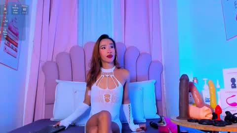 nicolemadrird online show from March 2026 11:27:01 AM