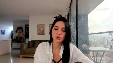 Snapshot of nicolemanson chatting on June 2026 06:43:01 PM Nicole Manson online show from June 2026 06:43:01 PM