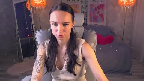 Nicole online show from May 2026 03:30:02 PM