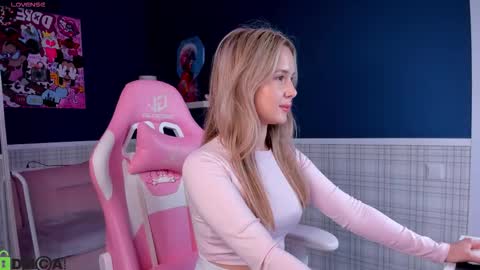 Snapshot of nicolettacooper chatting on September 2025 09:42:02 AM nicolettacooper online show from September 2025 09:42:02 AM