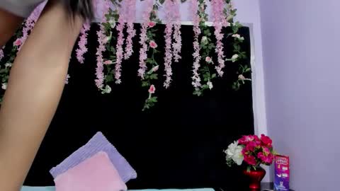 nicolfontana  online show from January 2026 12:21:01 PM